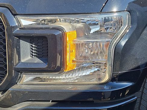 Used 2018 Ford F150 XL w/ Equipment Group 101A Mid RWD image 3