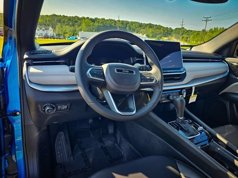 New 2026 Jeep Compass Limited AWD/4WD image 12