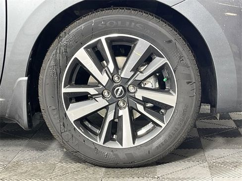 Used 2025 Nissan Versa SV w/ Trunk Package image 10