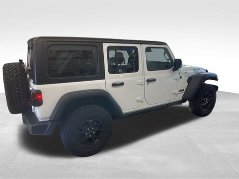 Used 2024 Jeep Wrangler Willys image 18