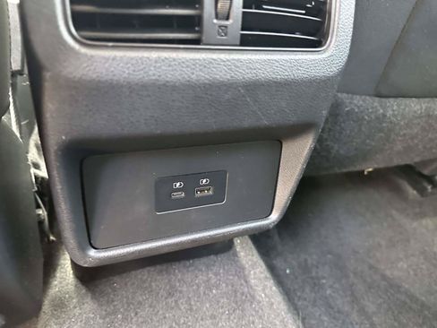 Used 2022 Nissan Rogue SV AWD/4WD image 11
