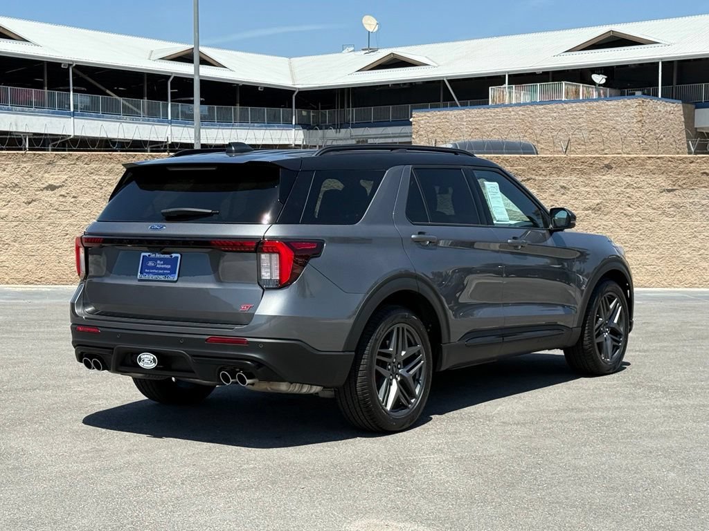 Certified 2025 Ford Explorer ST w/ Sun And Sound Package AWD/4WD image 4