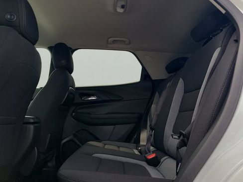 New 2026 Chevrolet TrailBlazer LT w/ Midnight Edition FWD image 12