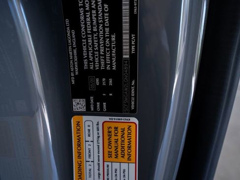 Used 2020 Aston Martin V8 Vantage Coupe RWD image 55
