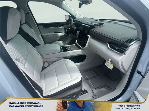 New 2026 GMC Acadia Denali w/ Super Cruise Package FWD image 43