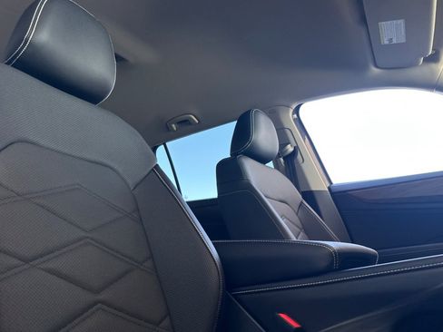 New 2026 Volkswagen Atlas SE image 16