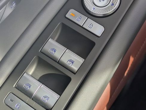 New 2025 Genesis GV80 3.5T Prestige image 21