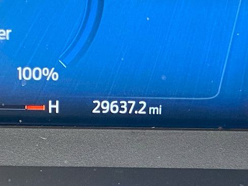 Certified 2025 Ford Escape Platinum w/ Premium Technology Package image 16