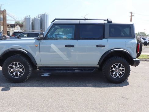 Used 2023 Ford Bronco Badlands AWD/4WD image 8