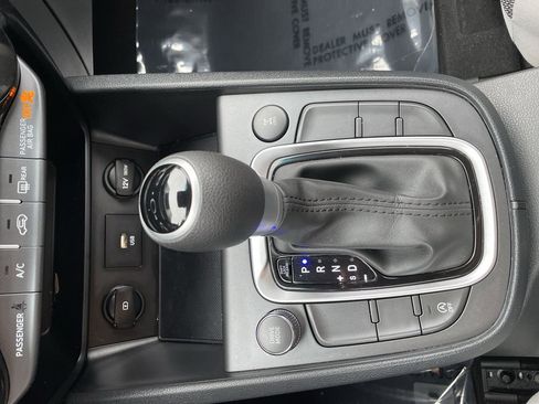 Certified 2023 Hyundai Kona SE image 16