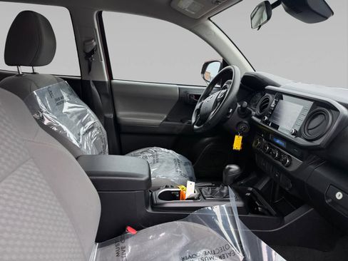 Used 2023 Toyota Tacoma SR image 15