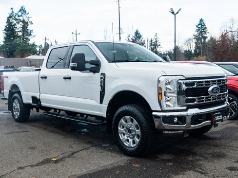 Used 2024 Ford F350 XLT image 1