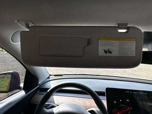 Used 2021 Tesla Model Y Performance image 32