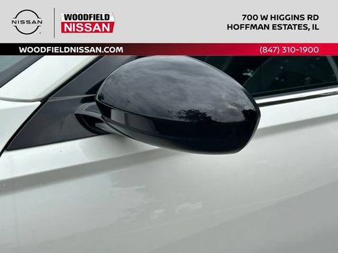 Certified 2025 Nissan Altima 2.5 SR AWD/4WD image 9
