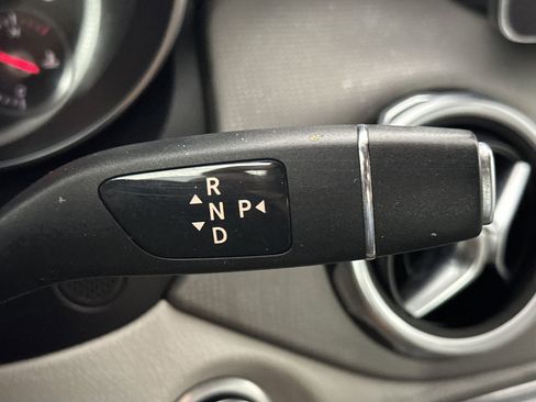 Used 2019 Mercedes-Benz GLA 250 image 24