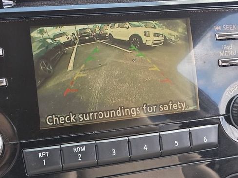 Used 2017 Nissan Rogue S FWD image 24