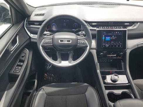 Used 2024 Jeep Grand Cherokee L Altitude image 22