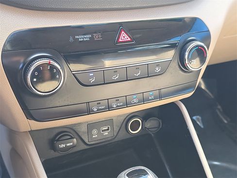 Used 2016 Hyundai Tucson SE image 21