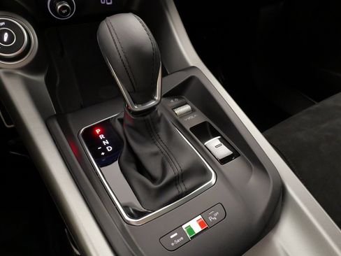 Used 2024 Alfa Romeo Tonale Veloce image 81