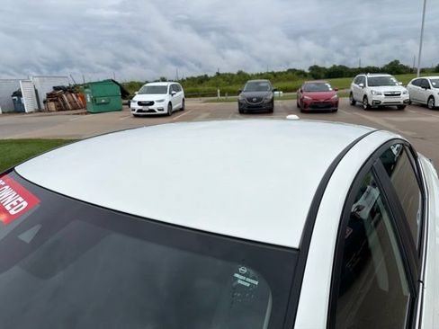 Used 2025 Nissan Altima 2.5 SV FWD image 7