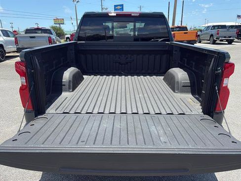 Used 2025 Chevrolet Silverado 1500 LTZ AWD/4WD image 18