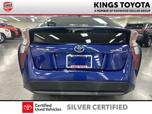 Certified 2016 Toyota Prius Two FWD image 7