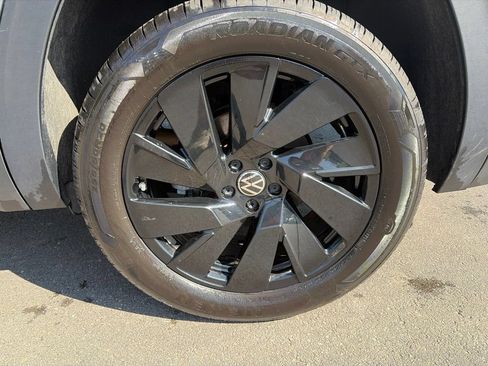 Used 2026 Volkswagen Atlas SE AWD/4WD image 25