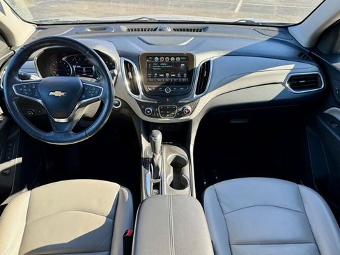 Used 2018 Chevrolet Equinox Premier image 24