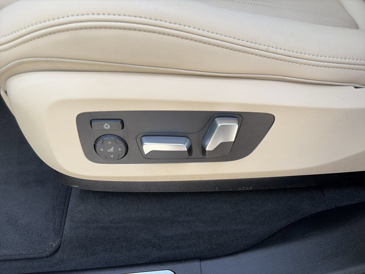 Used 2020 BMW X5 sDrive40i RWD image 15