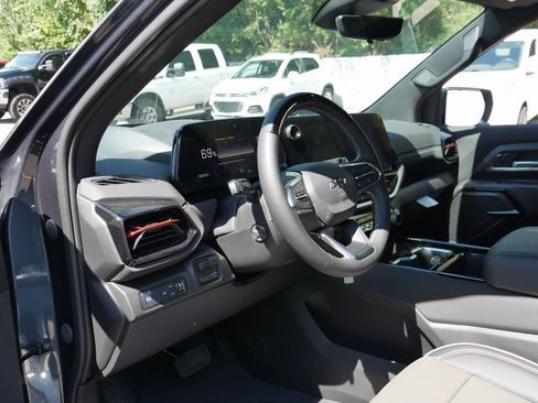 New 2026 Chevrolet Silverado EV Trail Boss w/ Premium Package image 10