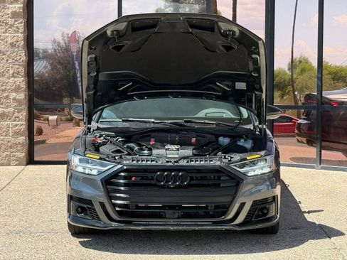 Used 2021 Audi S8 L w/ S8 Executive Package image 25