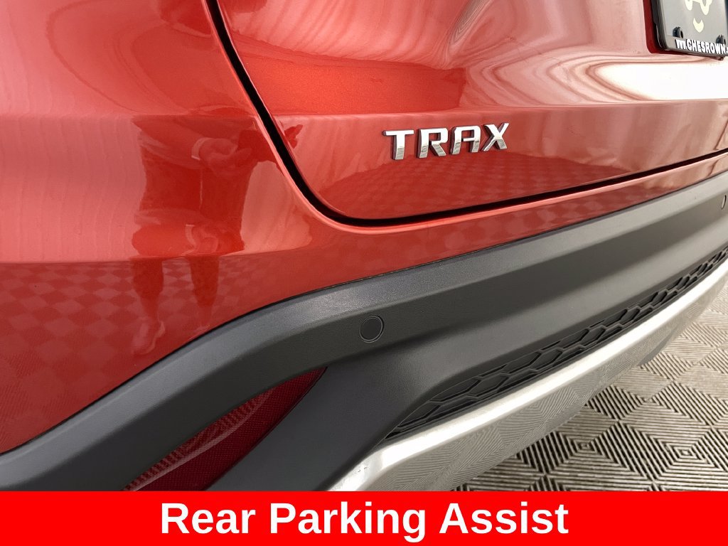 Certified 2024 Chevrolet Trax LT w/ Driver Confidence Package FWD image 11
