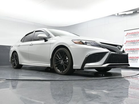 Used 2024 Toyota Camry XSE image 18