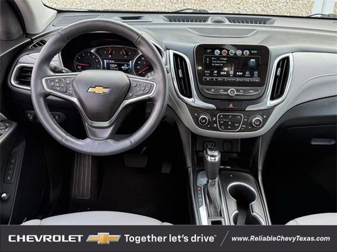Used 2018 Chevrolet Equinox Premier image 12