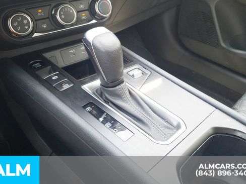 Used 2025 Nissan Kicks SV FWD image 9