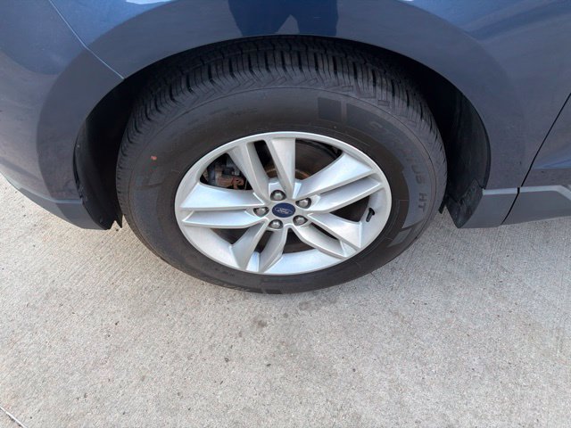 Used 2017 Ford Edge SEL FWD image 11