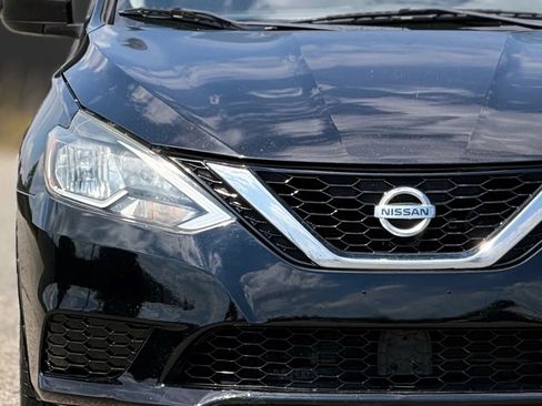 Used 2017 Nissan Sentra S FWD image 11