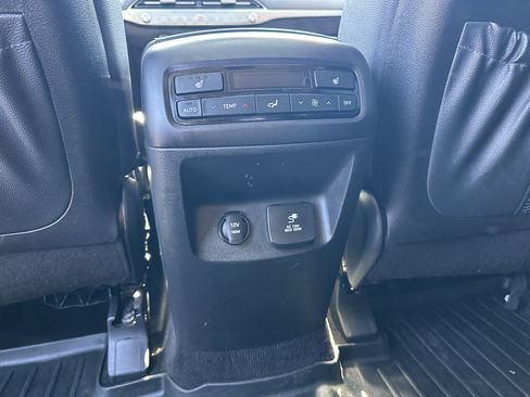 Used 2021 Hyundai Palisade SEL w/ Premium Package image 23