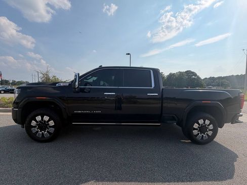 Used 2025 GMC Sierra 2500 Denali w/ Denali Reserve Package AWD/4WD image 5