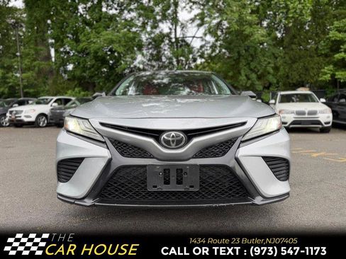 Used 2019 Toyota Camry XSE FWD image 13