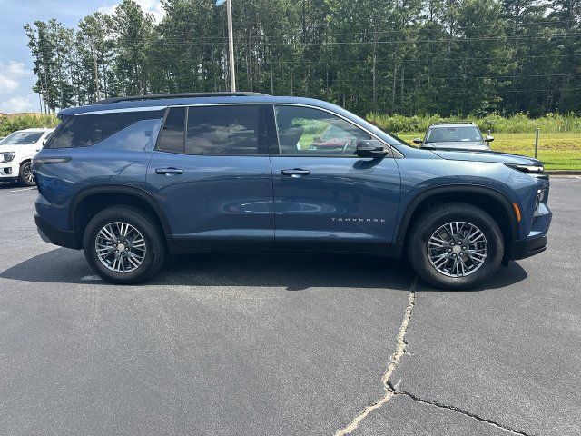 Used 2026 Chevrolet Traverse LT AWD/4WD image 9