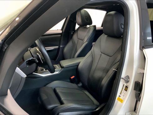 Used 2023 BMW 330i 330i w/ M Sport Package image 7