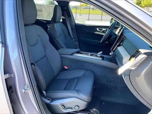 New 2026 Volvo XC60 B5 Plus w/ Climate Package image 31