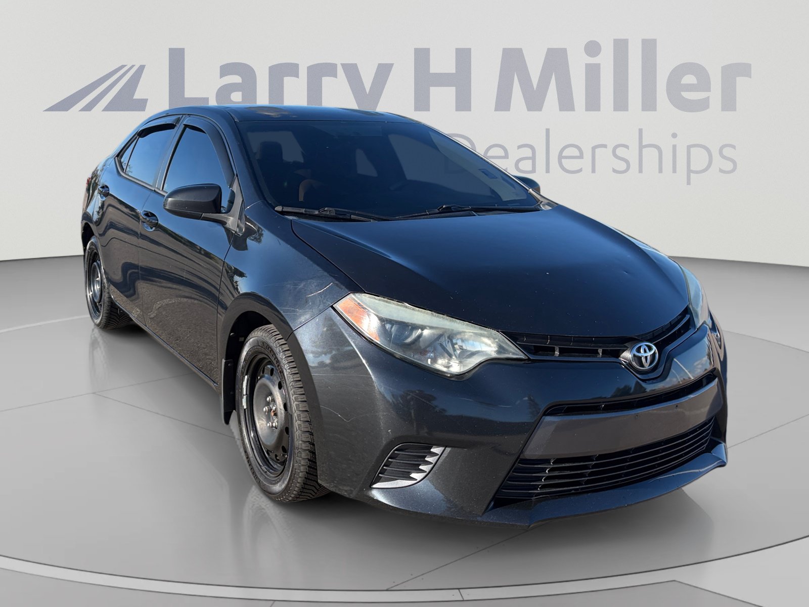 Used 2016 Toyota Corolla LE FWD image 8