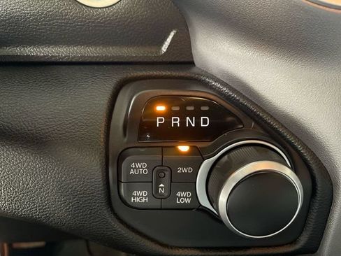 Used 2019 RAM 1500 Big Horn AWD/4WD image 19