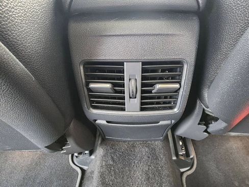 Used 2019 Mercedes-Benz GLA 250 GLA 250 4MATIC Sport Utility 4 image 13