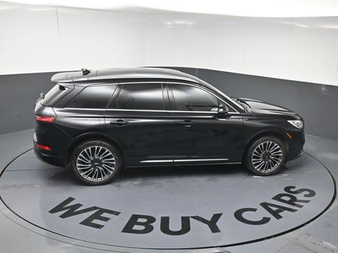 Used 2020 Lincoln Corsair Reserve w/ Equipment Group 201A image 16