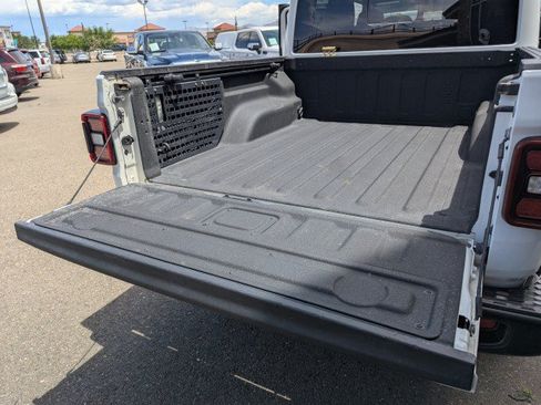 Used 2021 Jeep Gladiator Rubicon AWD/4WD image 26