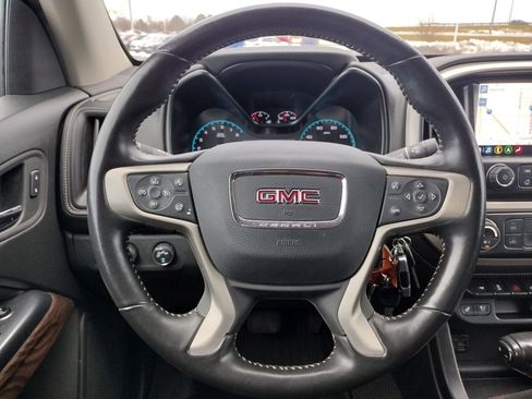 Used 2021 GMC Canyon Denali image 7