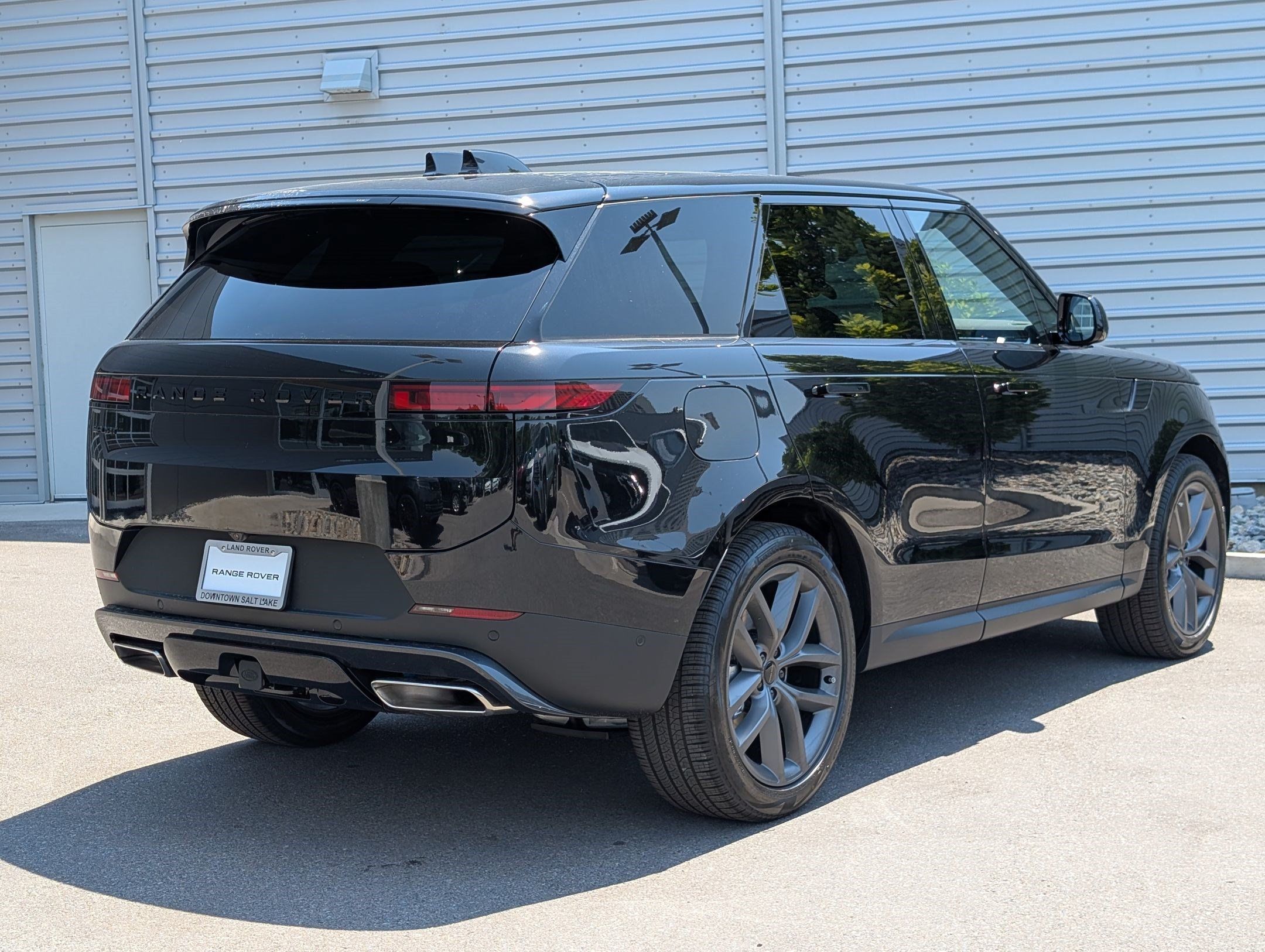New 2026 Land Rover Range Rover Sport SE AWD/4WD image 5